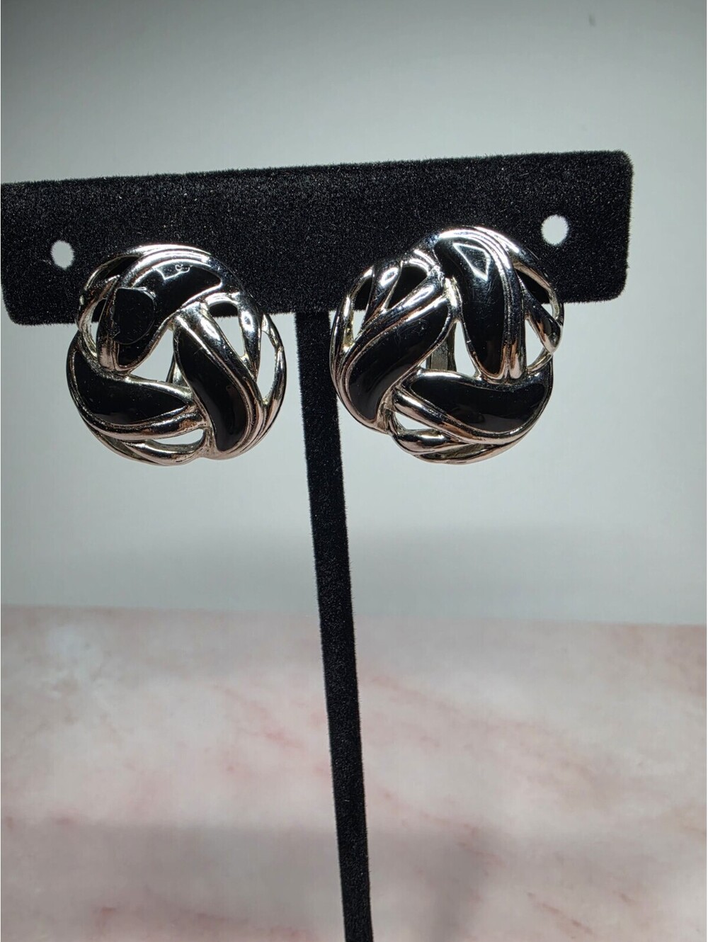 Vintage TRIFARI Silver Tone Openwork Twisted Knot Swirl Loop Clip On Earrings